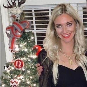 Meet your Posher, Alicia